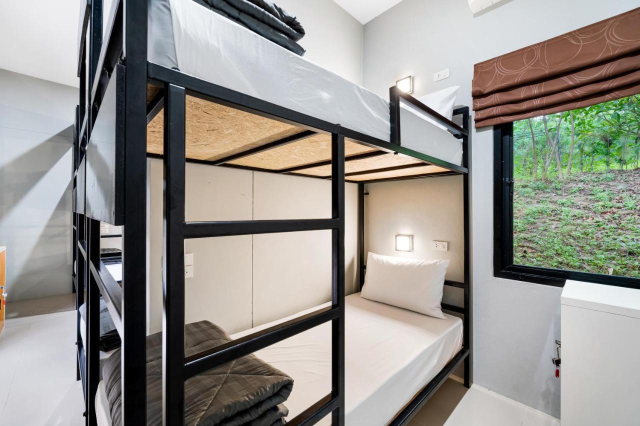 Chill Inn Samui Hostel And Restaurant เกาะสมุย ภายนอก รูปภาพ