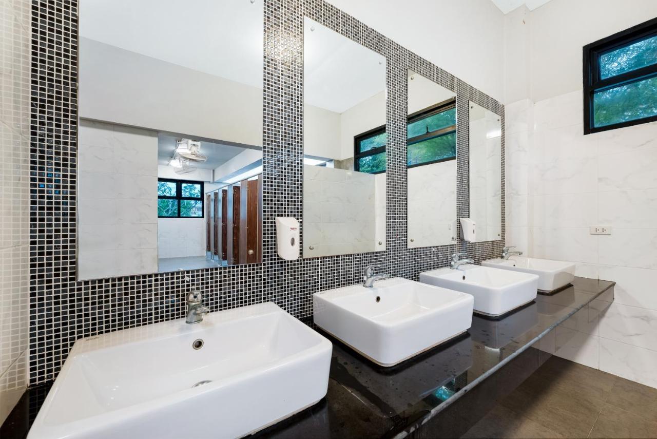 Chill Inn Samui Hostel And Restaurant เกาะสมุย ภายนอก รูปภาพ